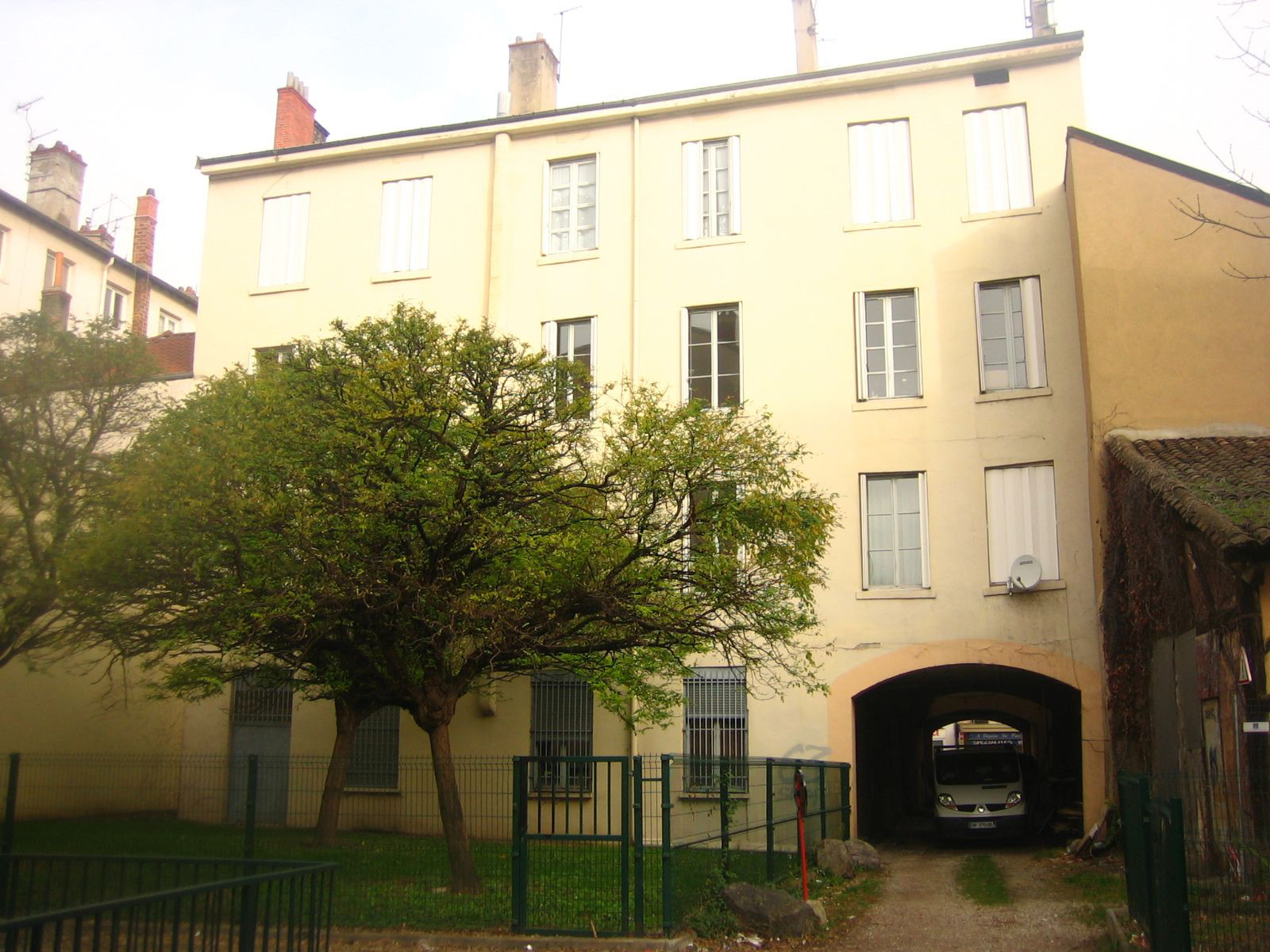 les logements Marietton, facade arrière avant la rénovation